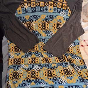 LuLaRoe Gray and Yellow Geometric Baseball Style T-shirt